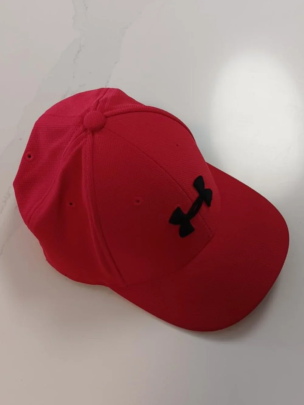 UNDER ARMOUR Kids Baseball Caps Bundle of 2 Black and Red Stretch Fit